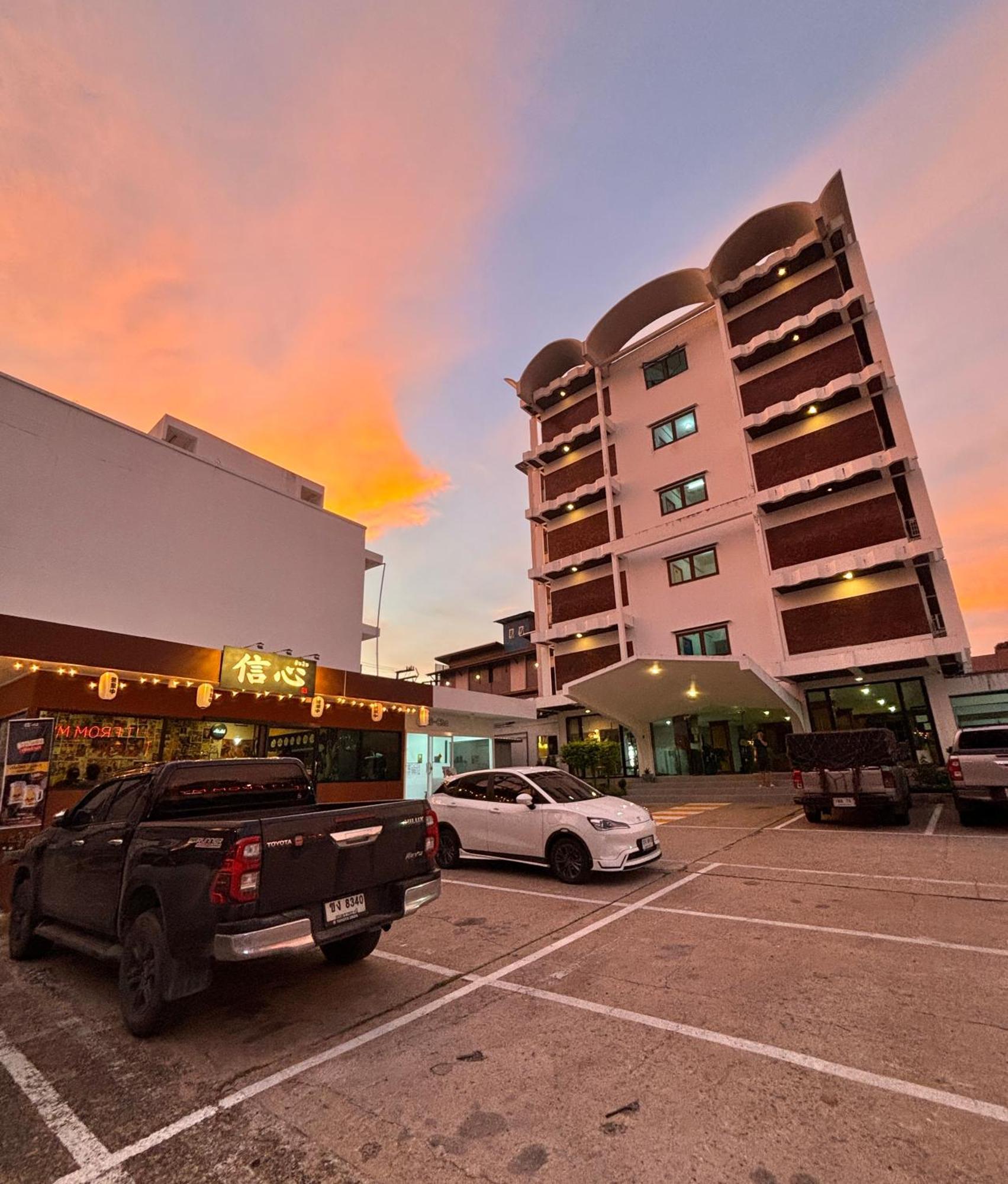 אובון רטצ'תאני Bordin Hotel מראה חיצוני תמונה