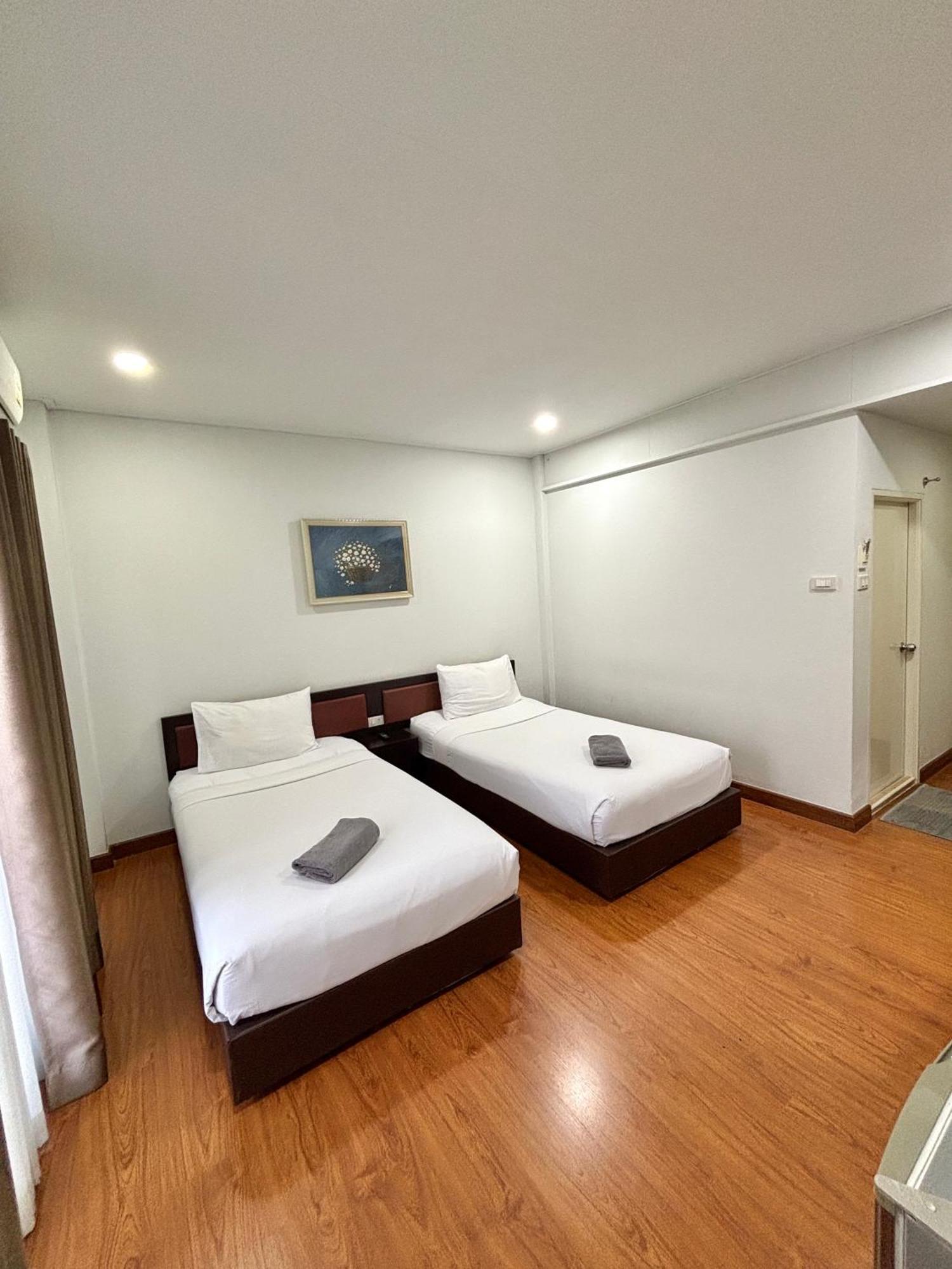אובון רטצ'תאני Bordin Hotel מראה חיצוני תמונה