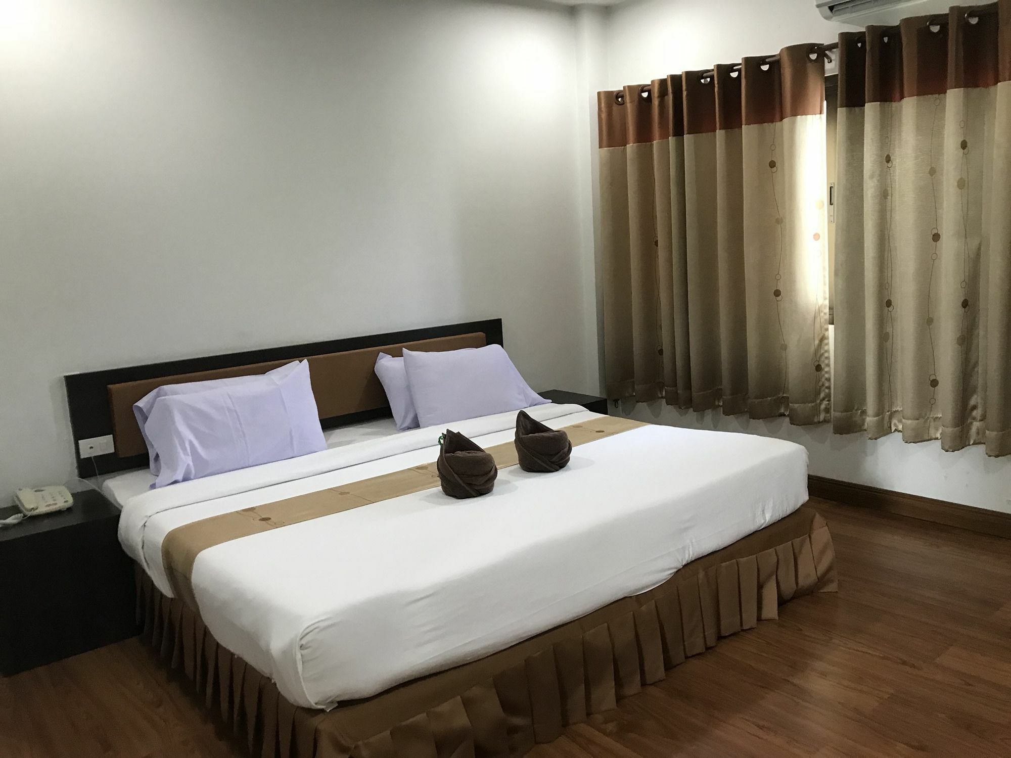 אובון רטצ'תאני Bordin Hotel מראה חיצוני תמונה