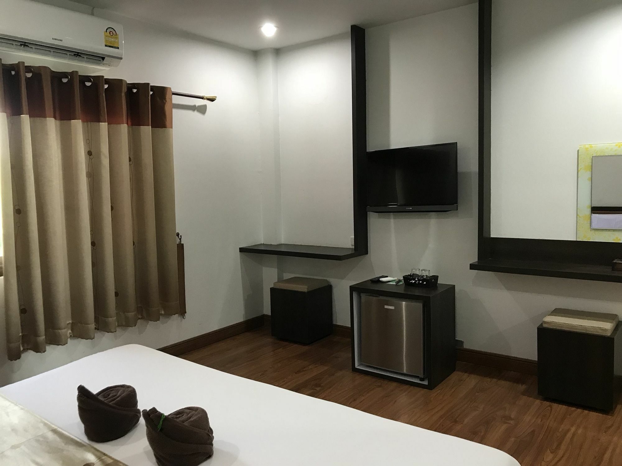 אובון רטצ'תאני Bordin Hotel מראה חיצוני תמונה