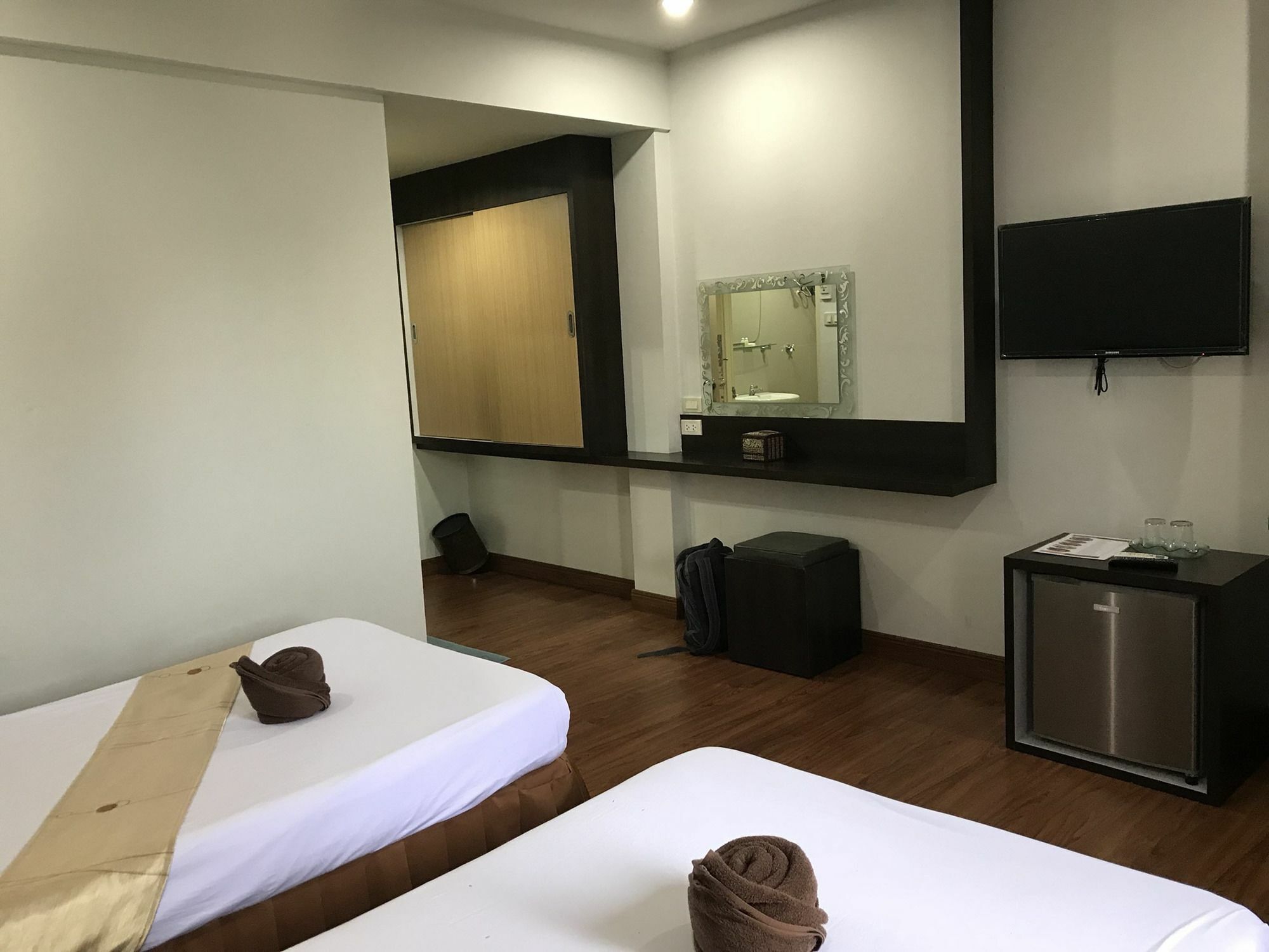 אובון רטצ'תאני Bordin Hotel מראה חיצוני תמונה